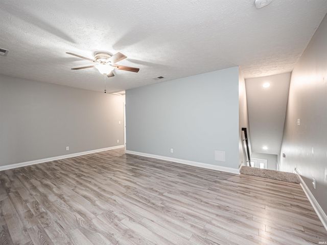 2747 Thornhill Drive, Evansville, IN 47725