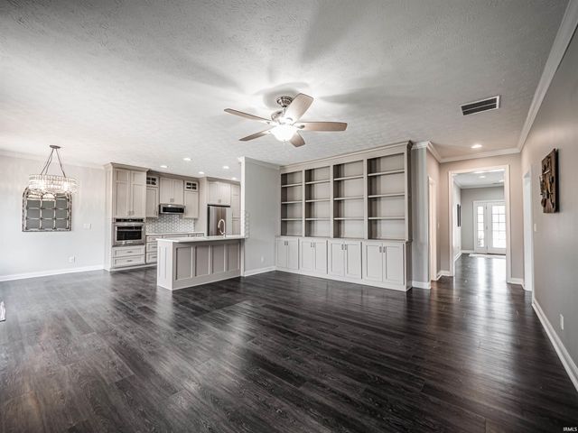 2747 Thornhill Drive, Evansville, IN 47725