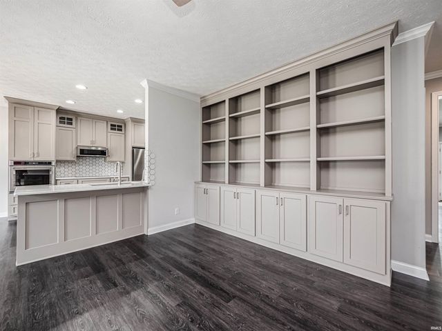 2747 Thornhill Drive, Evansville, IN 47725