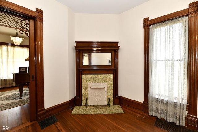 402 E Main Street, Arcadia, IN 46030