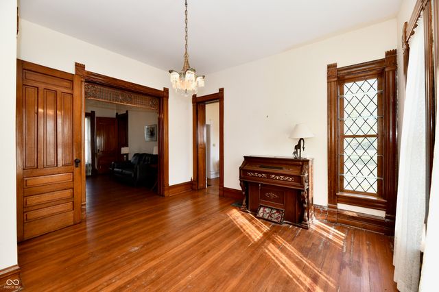 402 E Main Street, Arcadia, IN 46030