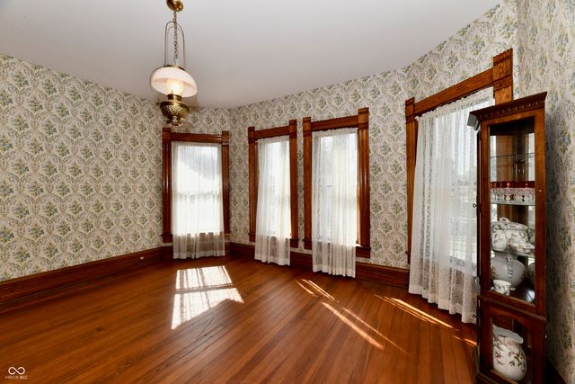 402 E Main Street, Arcadia, IN 46030