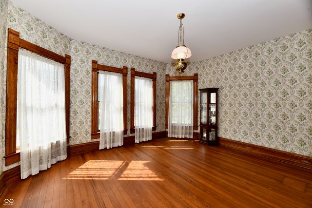 402 E Main Street, Arcadia, IN 46030