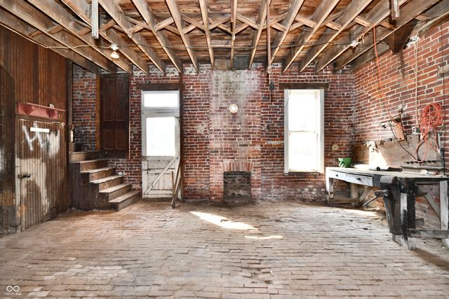 402 E Main Street, Arcadia, IN 46030