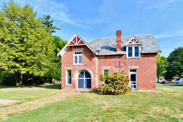 402 E Main Street, Arcadia, IN 46030