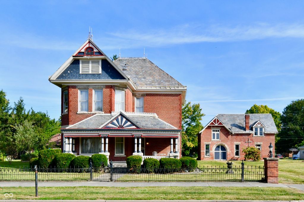 402 E Main Street, Arcadia, IN 46030