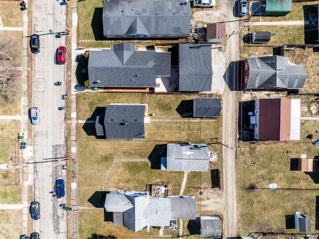 2405 W 9th Street, Muncie, IN 47302