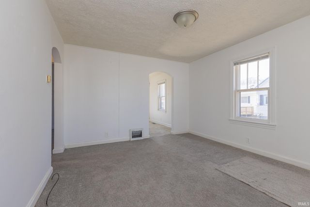 2405 W 9th Street, Muncie, IN 47302