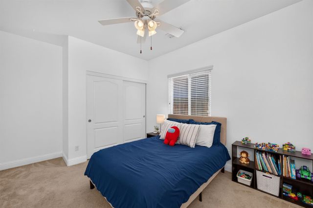 2888 E Muncie Avenue, Fresno, CA 93720