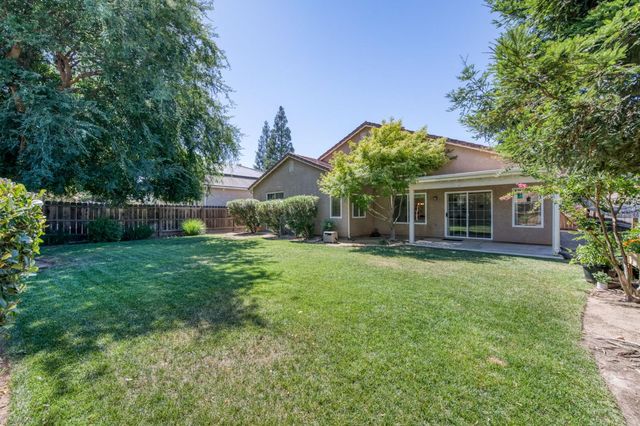 2888 E Muncie Avenue, Fresno, CA 93720
