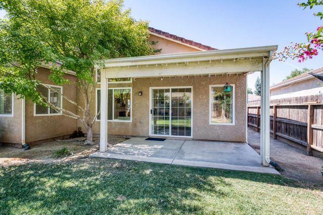 2888 E Muncie Avenue, Fresno, CA 93720