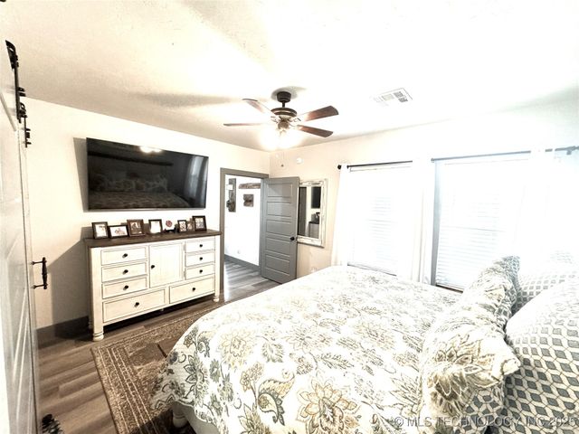 421298 E 1168 Road, Eufaula, OK 74432