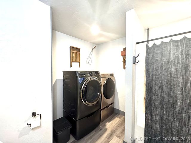 421298 E 1168 Road, Eufaula, OK 74432