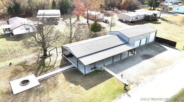 421298 E 1168 Road, Eufaula, OK 74432