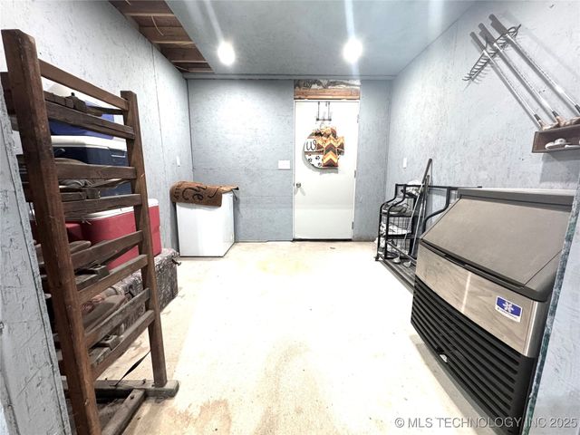 421298 E 1168 Road, Eufaula, OK 74432