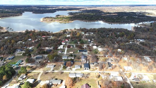 421298 E 1168 Road, Eufaula, OK 74432