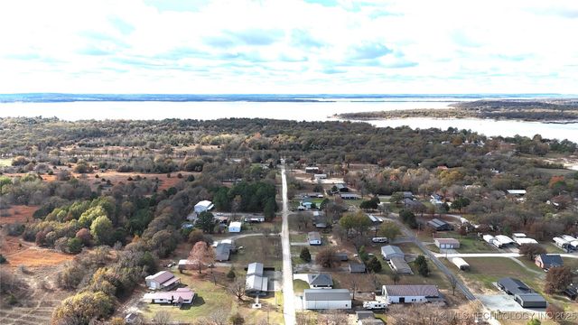 421298 E 1168 Road, Eufaula, OK 74432