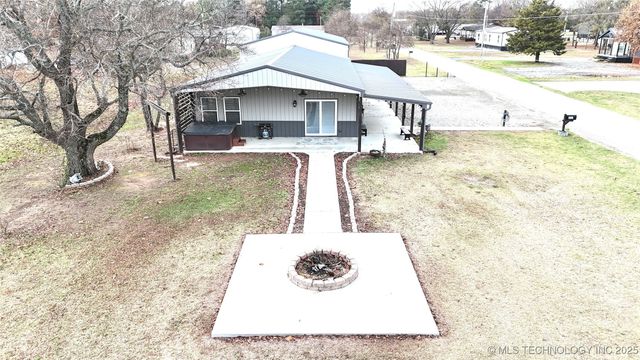 421298 E 1168 Road, Eufaula, OK 74432