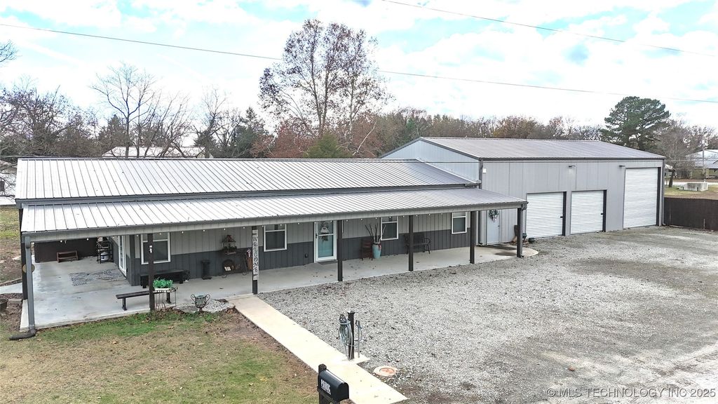 421298 E 1168 Road, Eufaula, OK 74432