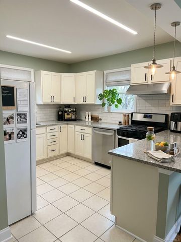 119-13 9th Avenue, College Point, NY 11356
