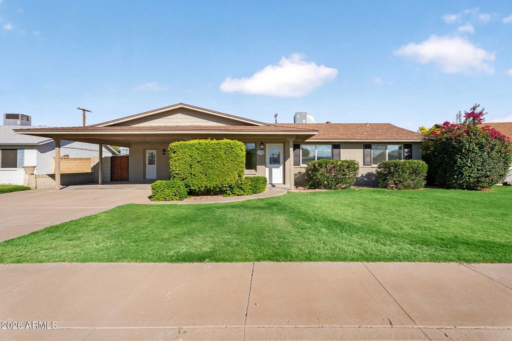 1735 N QUEENSBURY Drive, Mesa, AZ 85201 — exterior
