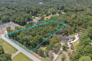 1672 Mohawk Drive, Montgomery, TX 77316