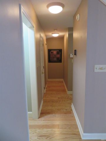 7511 Middlefleid Road, Newburgh, IN 47630