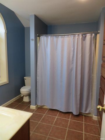 7511 Middlefleid Road, Newburgh, IN 47630