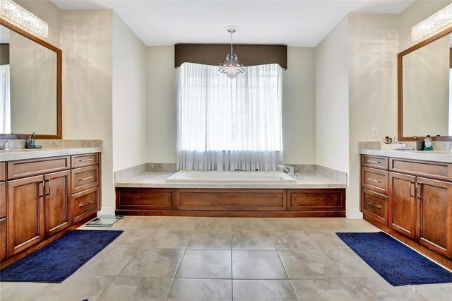 4070 Sanderling Lane, Weston, FL 33331