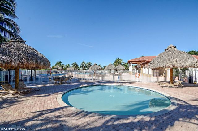 4070 Sanderling Lane, Weston, FL 33331