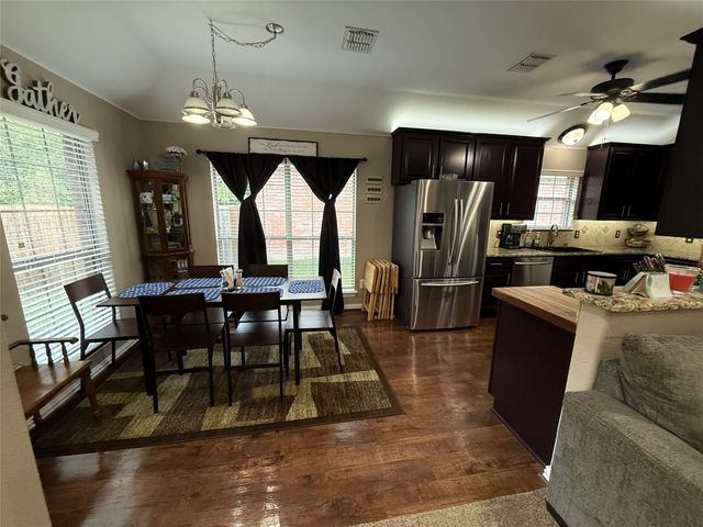 139 Birdsong Lane, Terrell, TX 75160