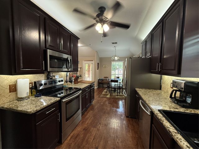 139 Birdsong Lane, Terrell, TX 75160