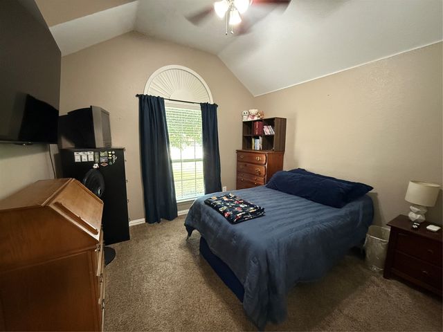 139 Birdsong Lane, Terrell, TX 75160