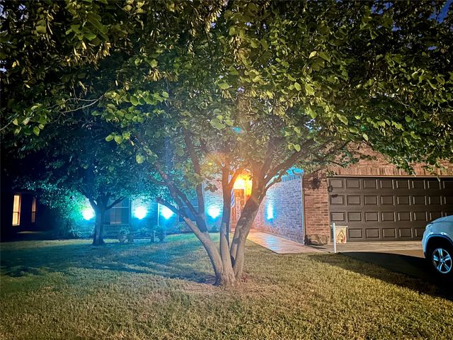 139 Birdsong Lane, Terrell, TX 75160