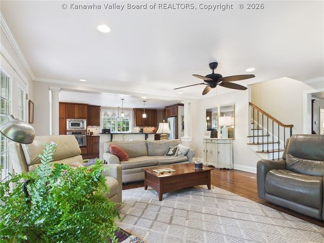 1621 Ridgeview Road, Charleston, WV 25314