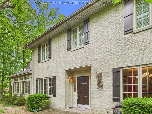 1621 Ridgeview Road, Charleston, WV 25314