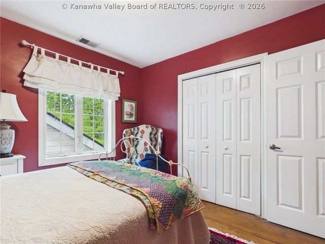 1621 Ridgeview Road, Charleston, WV 25314