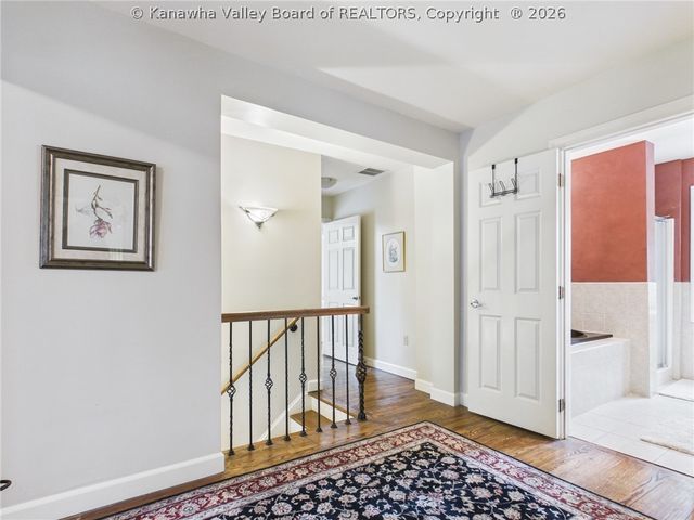 1621 Ridgeview Road, Charleston, WV 25314