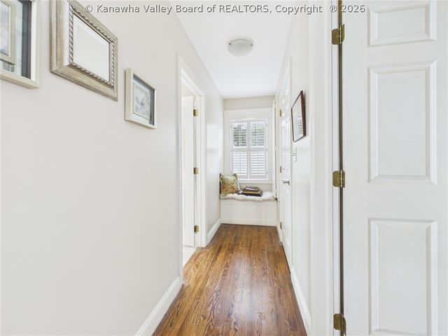 1621 Ridgeview Road, Charleston, WV 25314