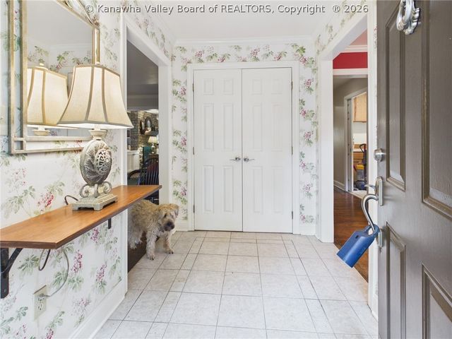 1621 Ridgeview Road, Charleston, WV 25314