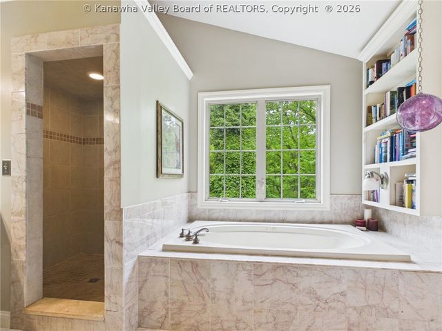 1621 Ridgeview Road, Charleston, WV 25314