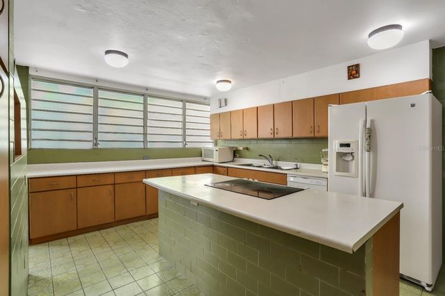 . GENOVA STREET G-10, Guaynabo, PR 00966