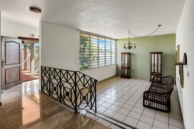 . GENOVA STREET G-10, Guaynabo, PR 00966