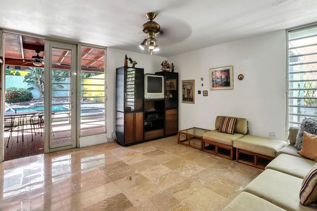 . GENOVA STREET G-10, Guaynabo, PR 00966