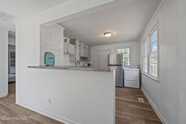 101 Robin Road, Jacksonville, NC 28540