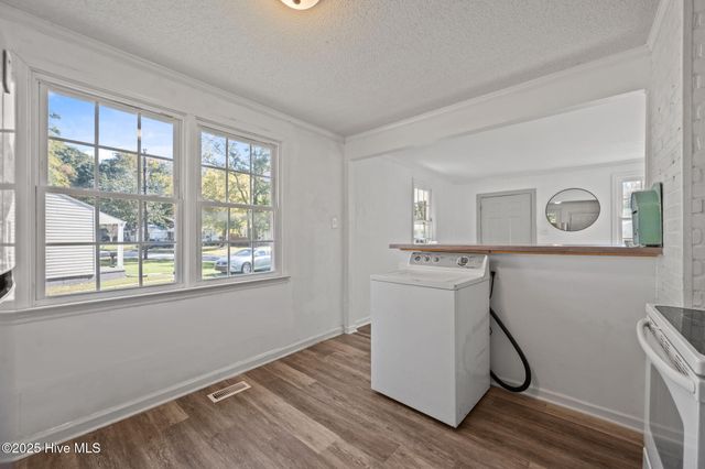 101 Robin Road, Jacksonville, NC 28540