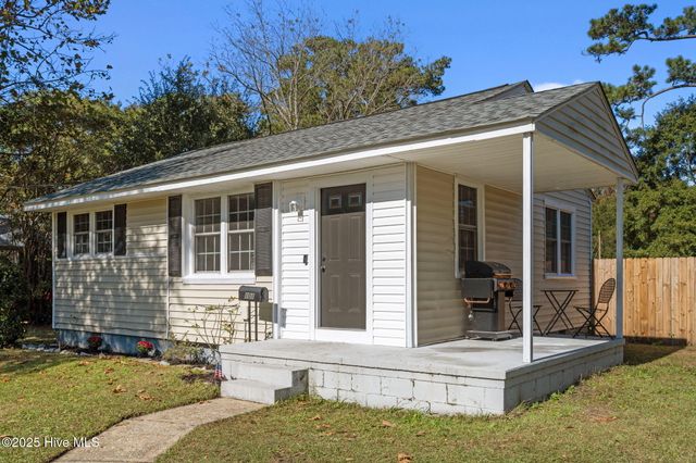 101 Robin Road, Jacksonville, NC 28540