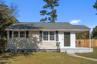 101 Robin Road, Jacksonville, NC 28540