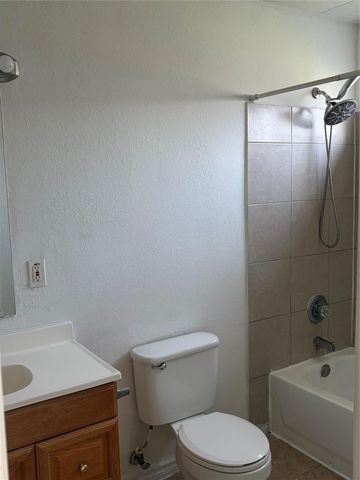 1917 Estate Drive, Deer Park, TX 77536