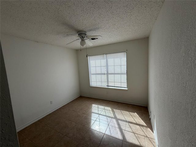 1917 Estate Drive, Deer Park, TX 77536